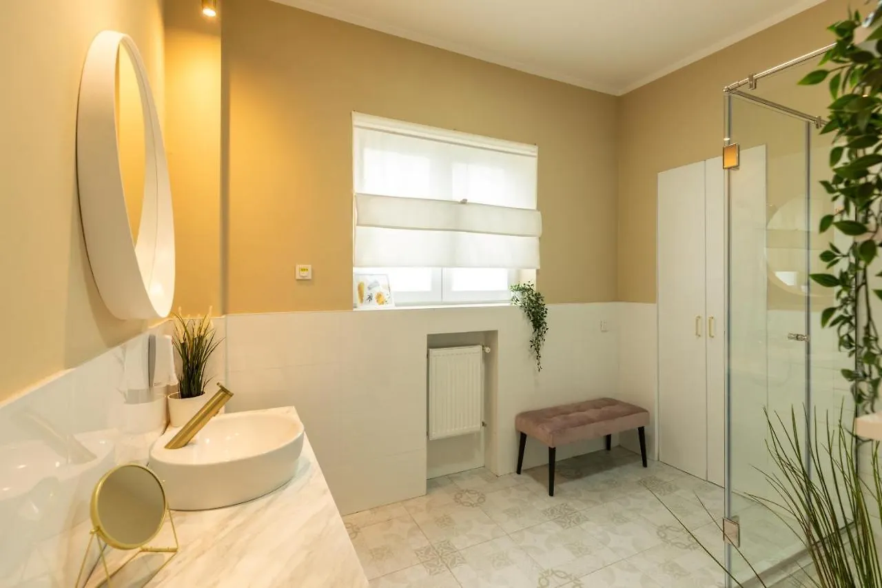 Apartment Dream Home - Prime Location 2Br Apt In Bucharest