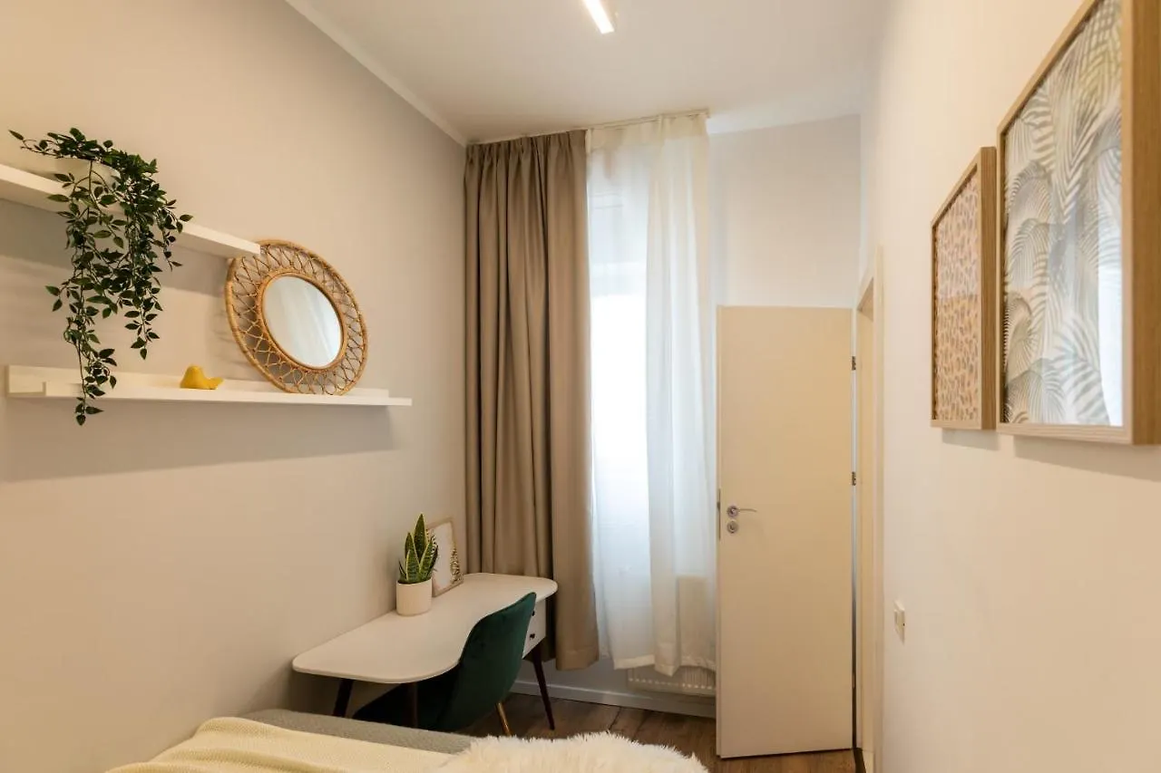 Dream Home - Prime Location 2Br Apt In Bucureşti